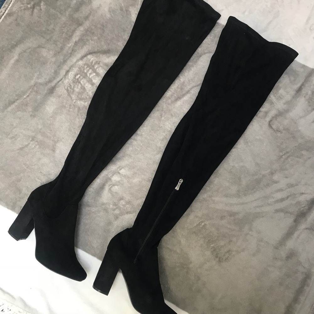 Thigh High Valore boots